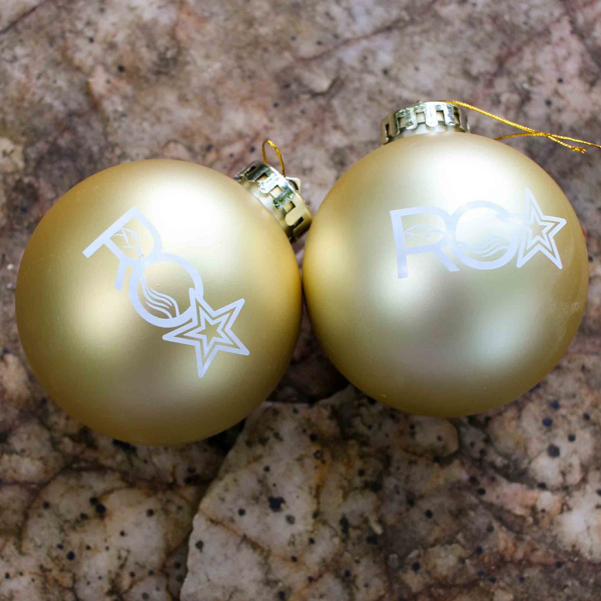 Roanoke Lifestyle Gold Ornament